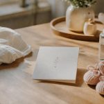 découvrez le meilleur moment pour envoyer un faire-part de naissance et partagez cette heureuse nouvelle avec vos proches au bon timing.