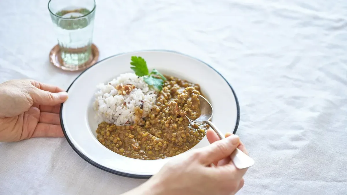 idee repas hiver — Idée repas hiver : un dahl de lentilles corail qui réchauffe